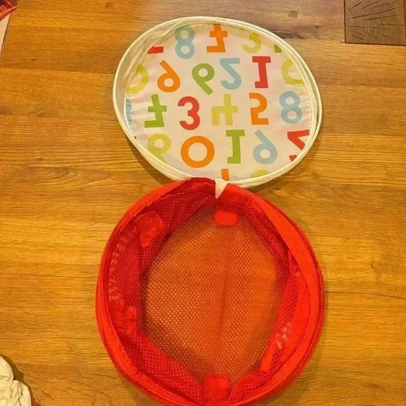 Collapsible IKEA children’s laundry basket - Red - Picture 2 of 6